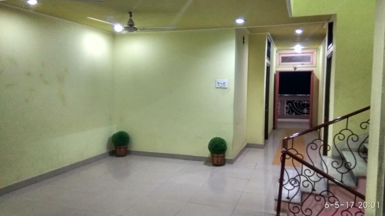 Hotel Varsa Dibrugarh 외부 사진