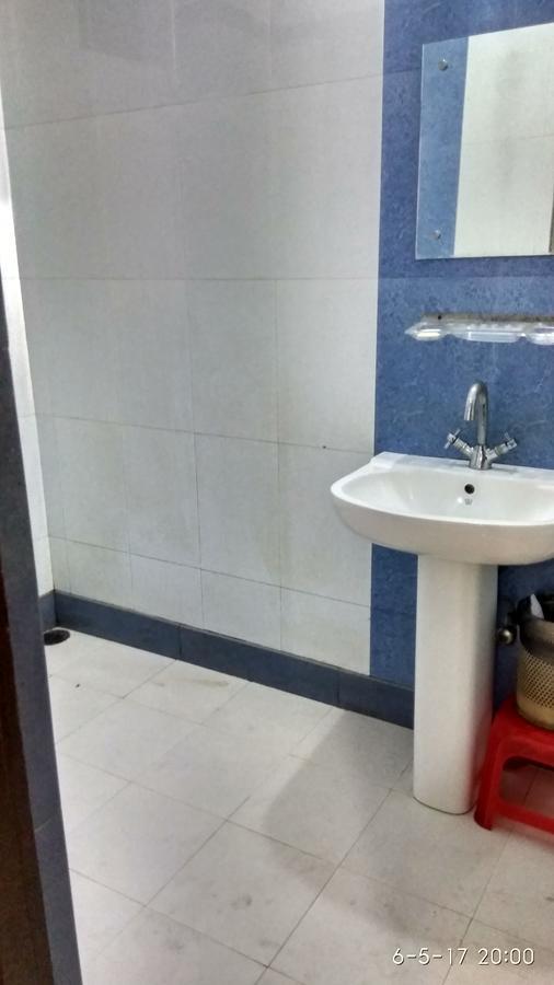 Hotel Varsa Dibrugarh 외부 사진